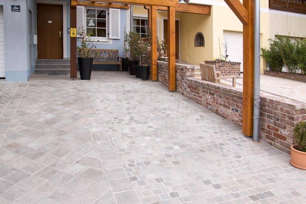 Sandstein Hauseinfahrt