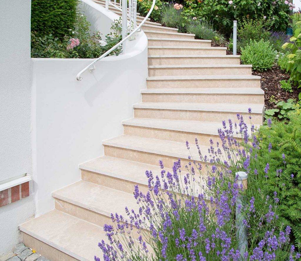 Gartentreppe Hartkalkstein