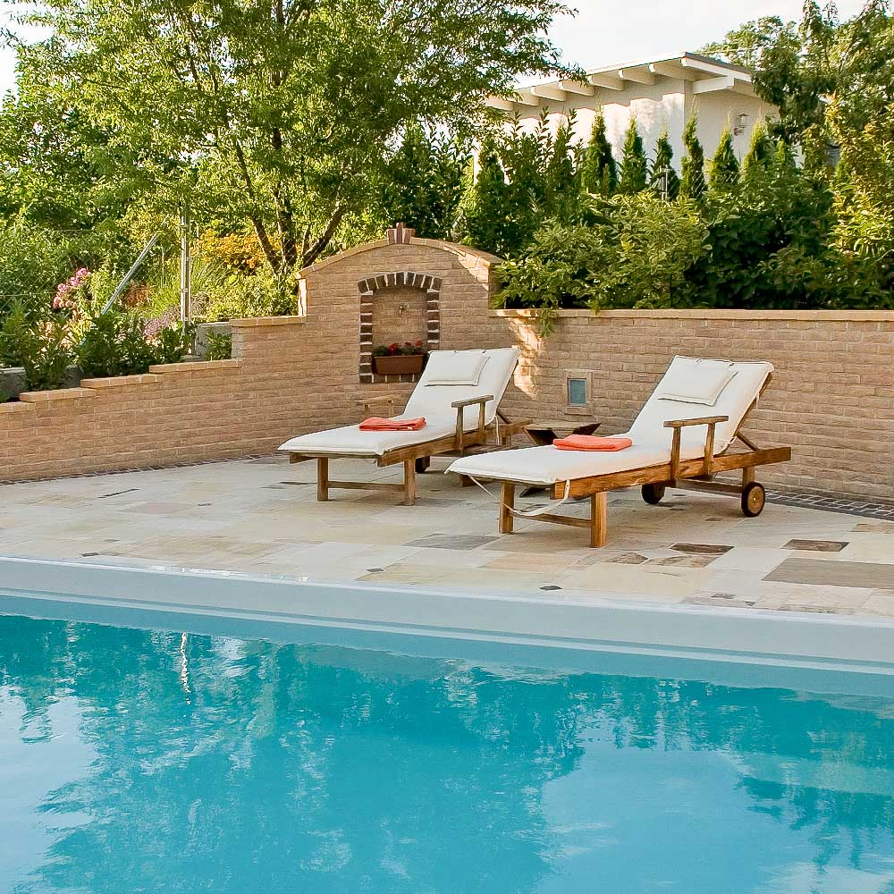 Pool Terrassenumrandung aus Sandstein