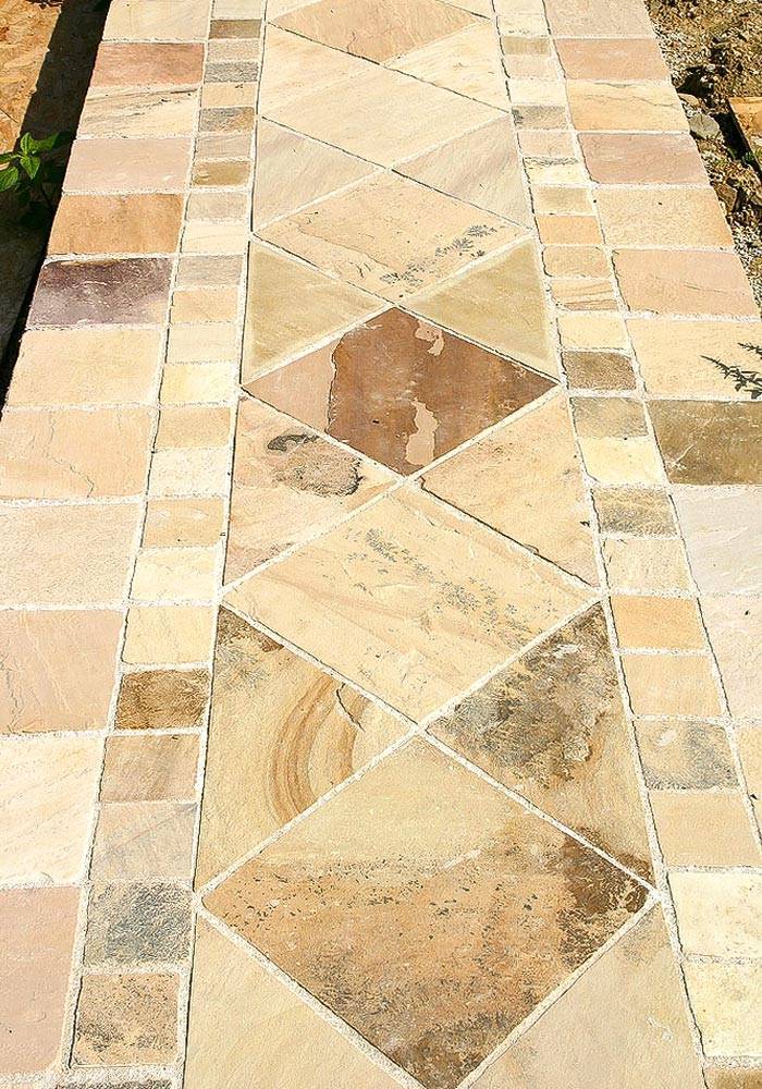 Steinplatten aus Sandstein für Wege und Pfade