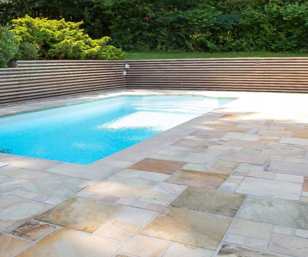 Sandsteinterrasse für Ihr Pool und Schwimmbecken