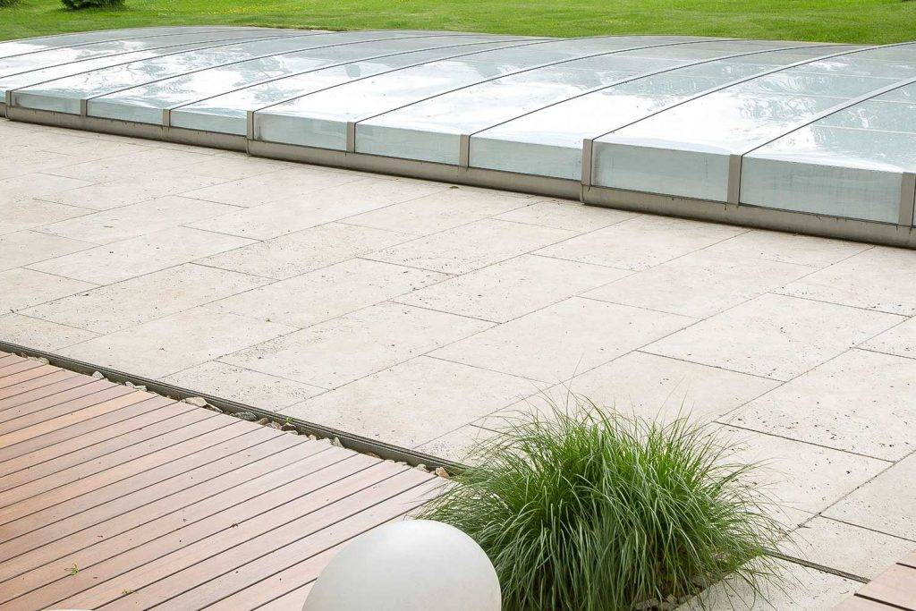 Travertin Steinterrasse für Ihr Pool