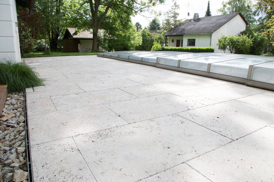 Travertin Steinflächen